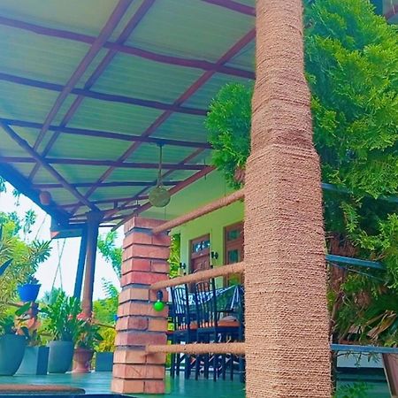 Serenity Homestay Елла Екстер'єр фото