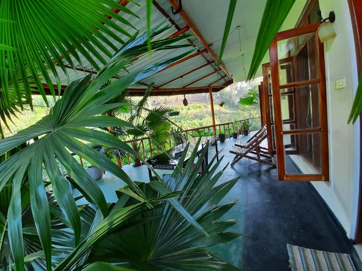 Serenity Homestay Елла Екстер'єр фото