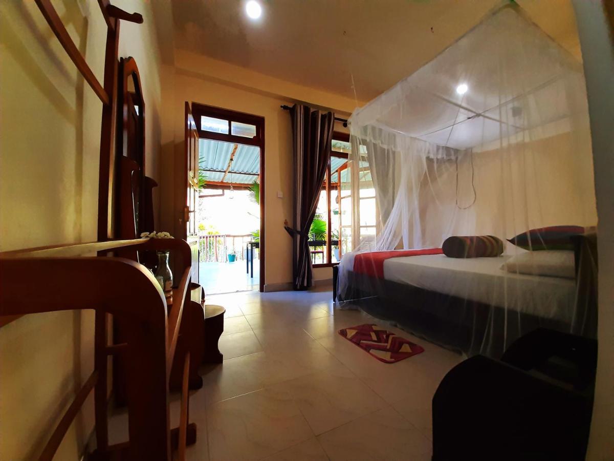 Serenity Homestay Елла Екстер'єр фото