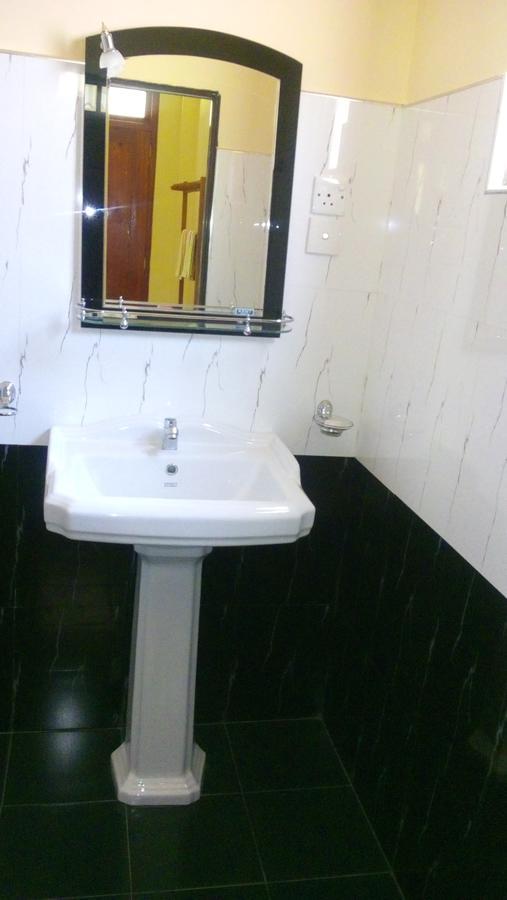 Serenity Homestay Елла Екстер'єр фото